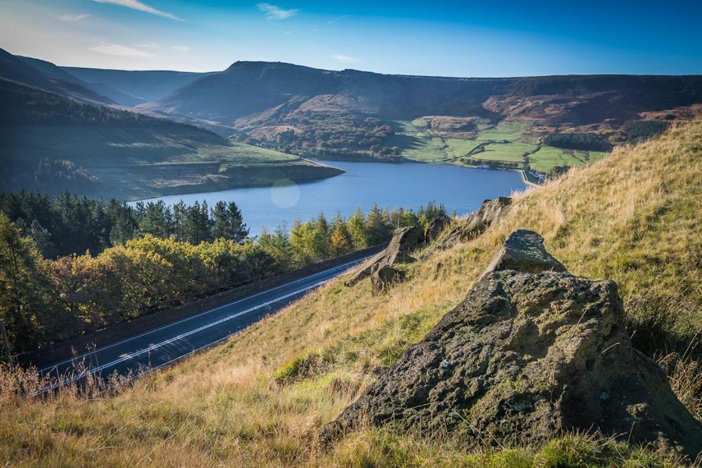 The Saddleworth Hotel Diggle Exteriör bild